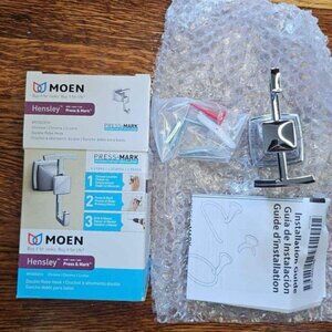 MOEN HENSLEY CHROME DOUBLE ROBE HOOK